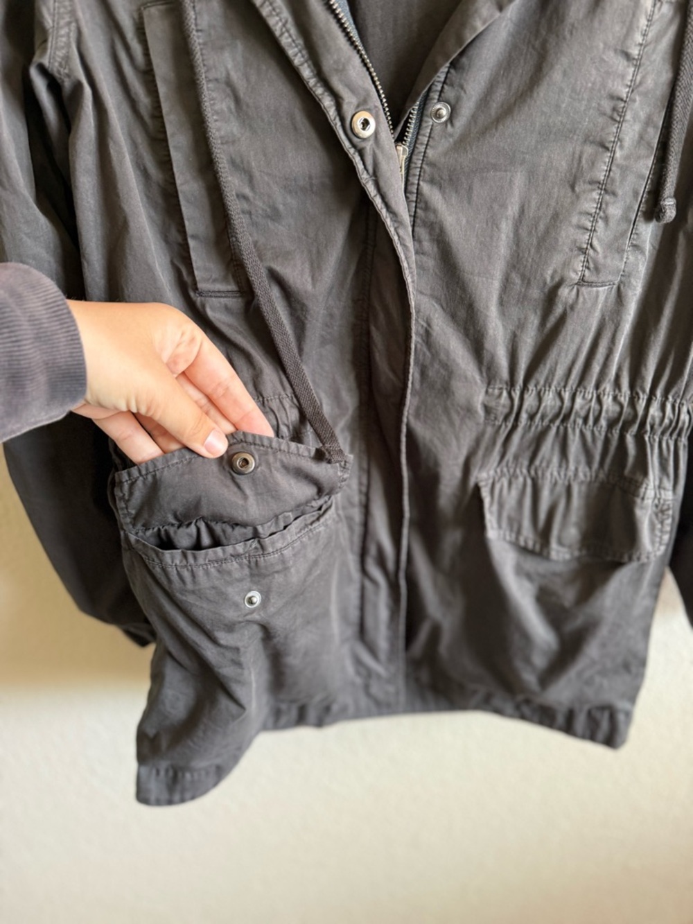 James Perse Charcoal Gray Lightweight Hooded Utility Jacket Size 1 Cotton Blend - Picture 3 of 10